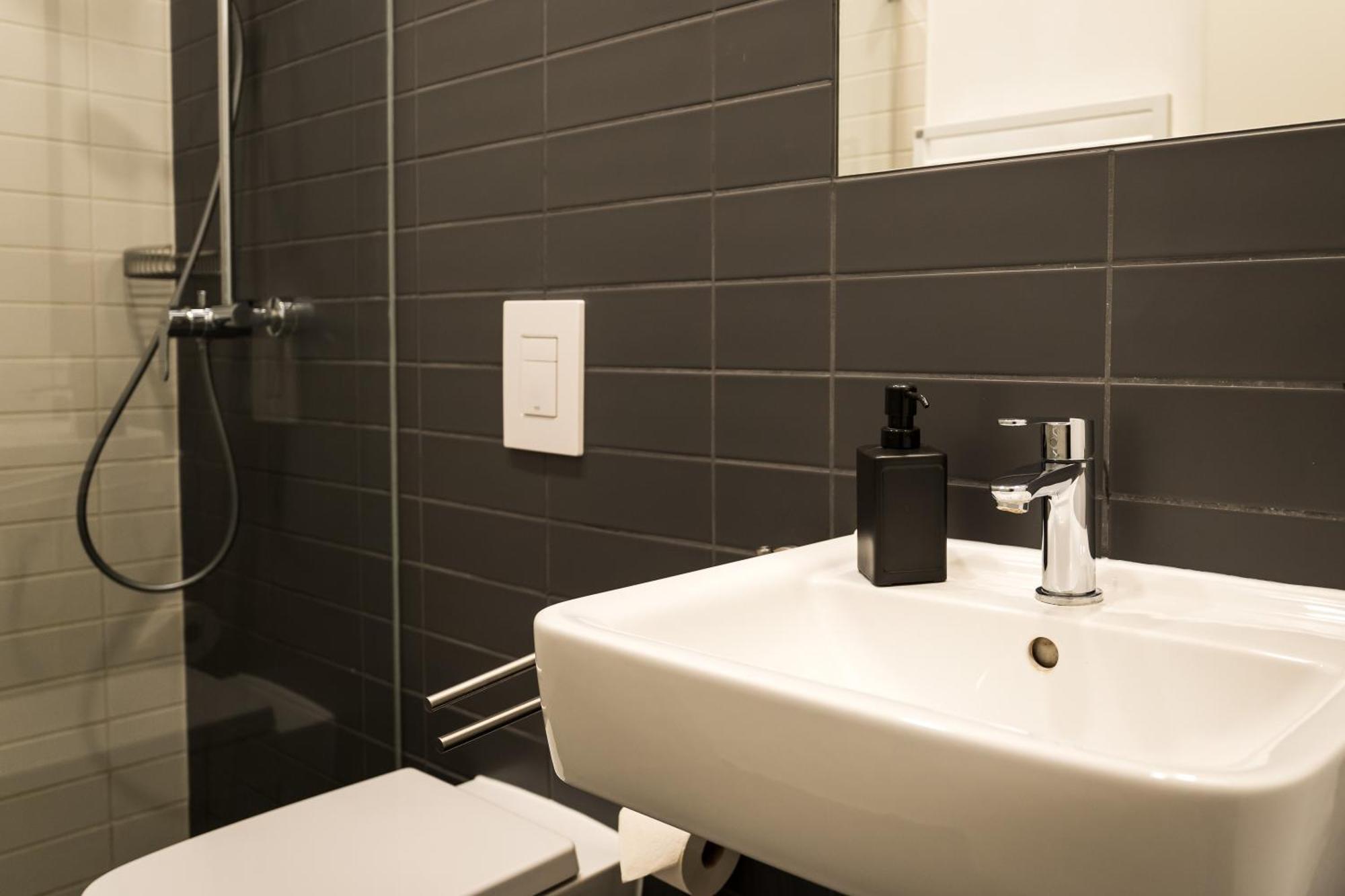 Homaris Apartments Schlueterstrasse ベルリン エクステリア 写真