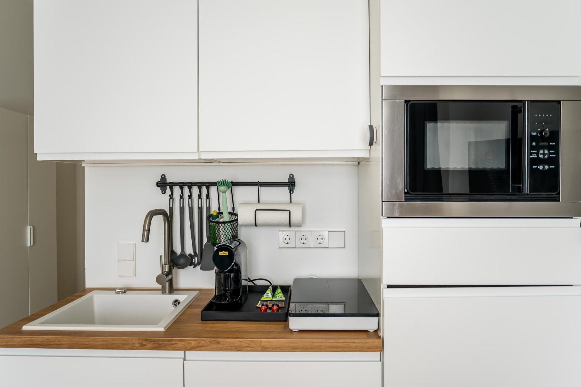 Homaris Apartments Schlueterstrasse ベルリン エクステリア 写真