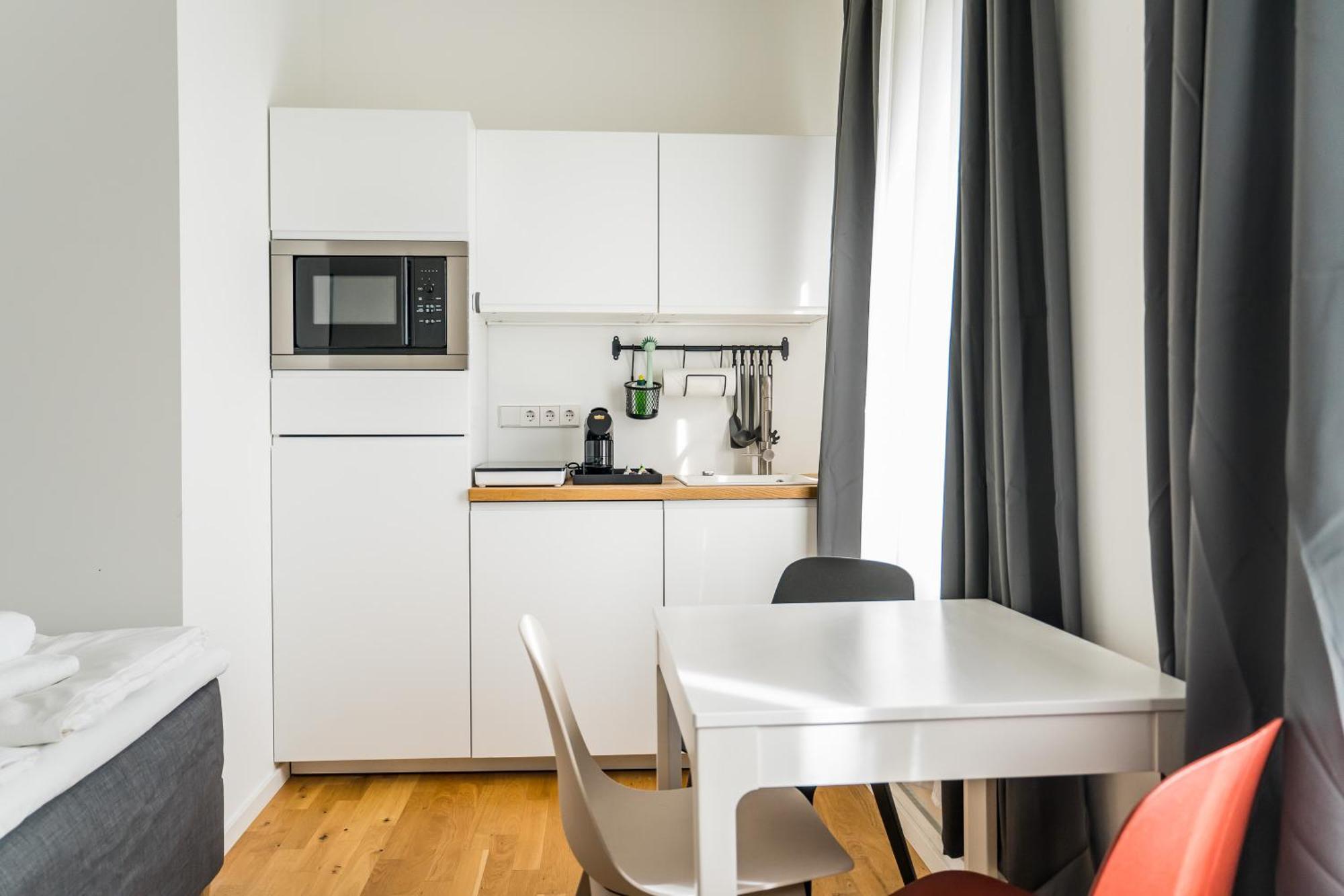 Homaris Apartments Schlueterstrasse ベルリン エクステリア 写真